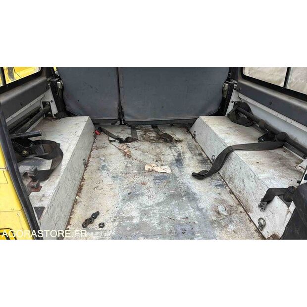 2006 Land Rover Defender-46309937