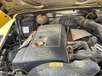 2006-land-rover-defender-1437630-46309938