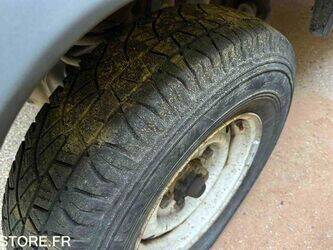 2006-land-rover-defender-1437630-46309945