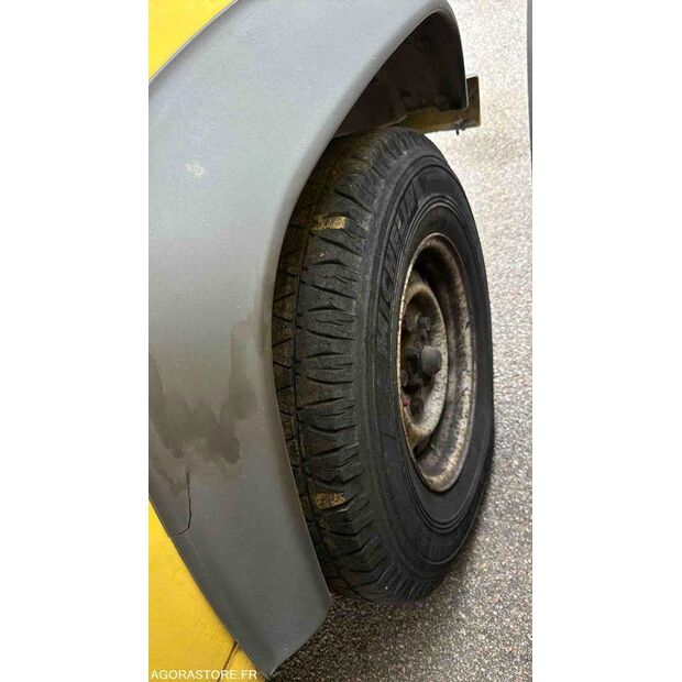 2006 Land Rover Defender-46309951