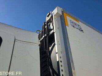 2015-renault-d-wide-1437635-46310021