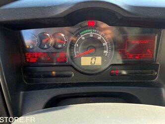 2015-renault-d-wide-1437635-46310028
