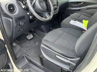 2015-mercedes-benz-vito-1437645-46310315