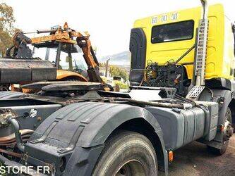 2010-renault-kerax-1437647-46310342