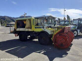 صورة ل المركبات التجارية 1973 مرسيدس بنز 406B