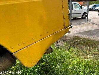 2006-land-rover-defender-1437659-46310782