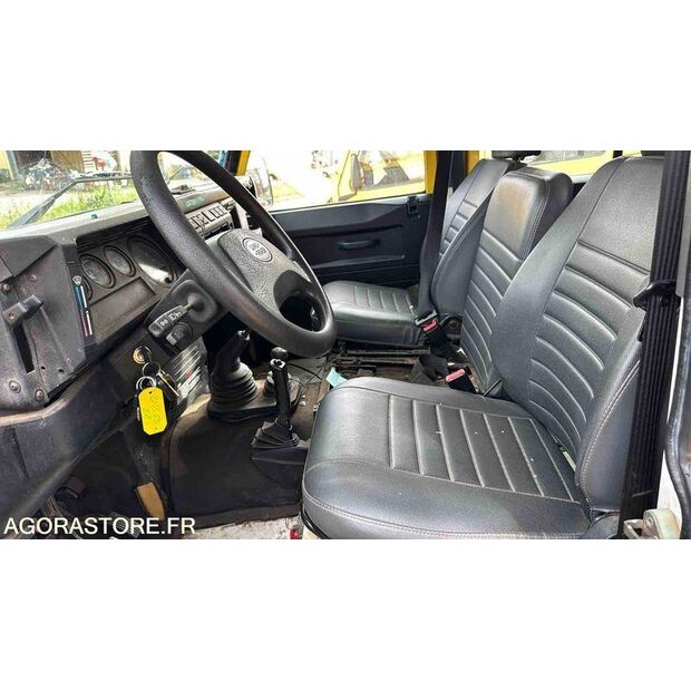 2006 Land Rover Defender-46310791