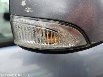 2009-renault-megane-1437660-46310804