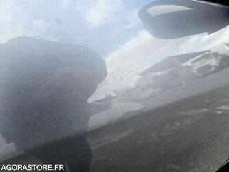 2009-renault-megane-1437660-46310805