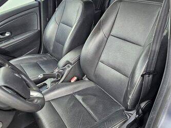 2009-renault-megane-1437660-46310817