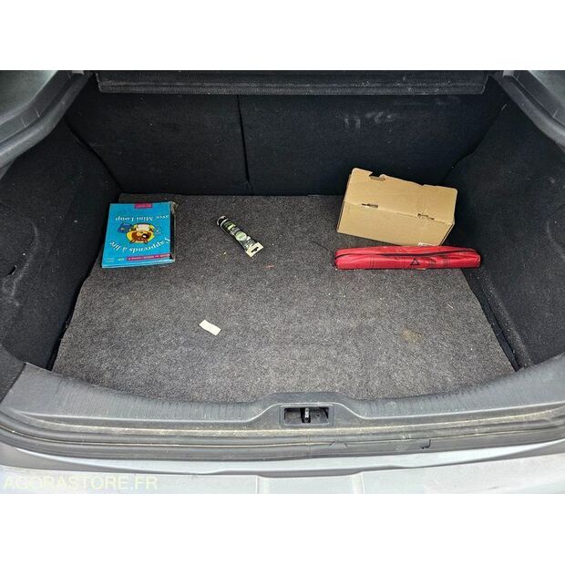 2009 Renault Megane-46310824