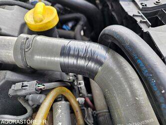 2009-renault-megane-1437660-46310827