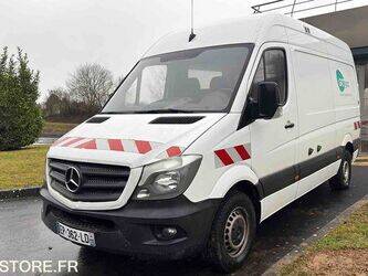 2017-mercedes-benz-sprinter-1437667-46310946