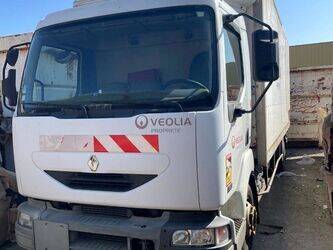 صورة ل شاحنات صندوقية 2001 رينو Midlum