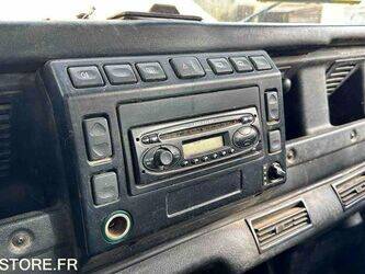 2006-land-rover-defender-1437676-46311230