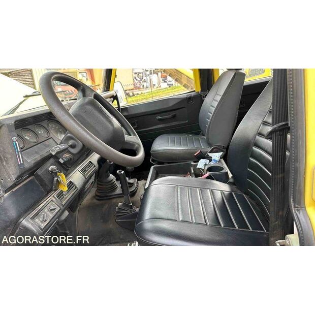 2006 Land Rover Defender-46311242