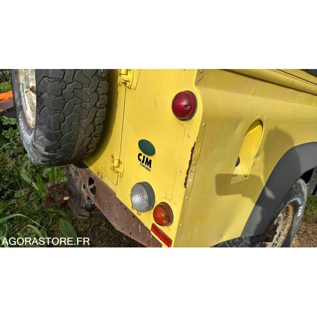 2006 Land Rover Defender-46311243