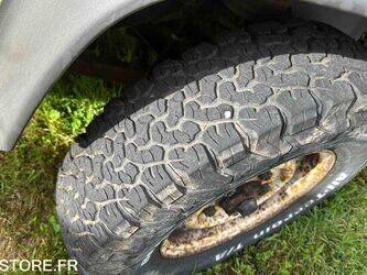 2006-land-rover-defender-1437676-46311251