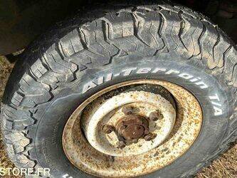 2006-land-rover-defender-1437676-46311252