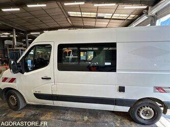 2013-renault-master-1437685-46311481