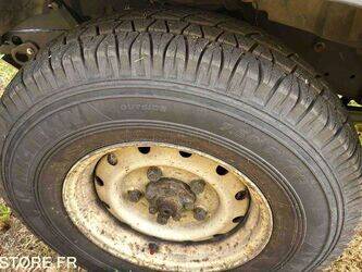 2006-land-rover-defender-1437691-46311639