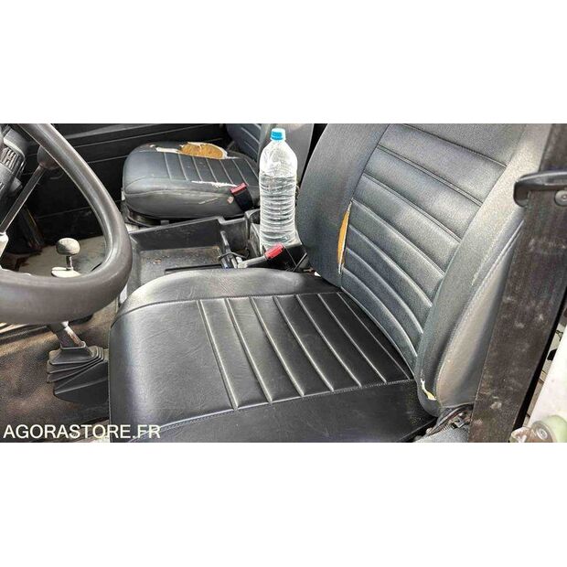 2006 Land Rover Defender-46311644