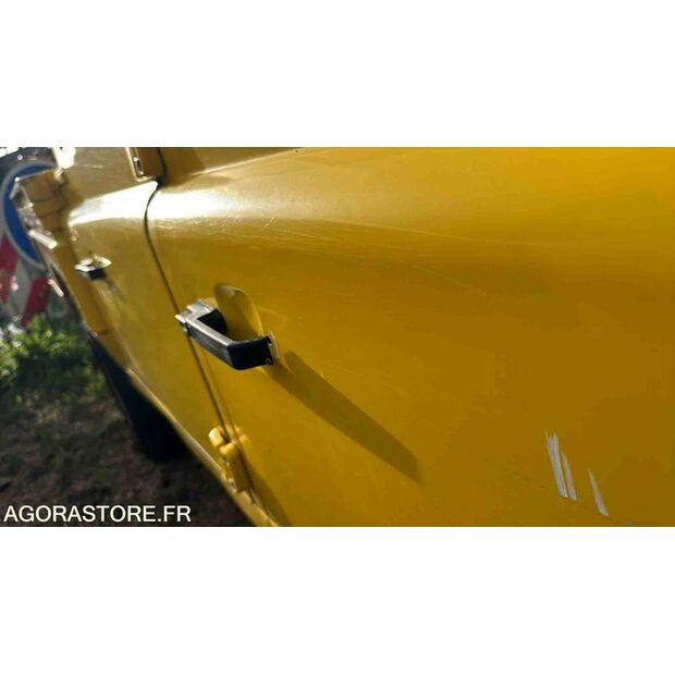 2006 Land Rover Defender-46311648