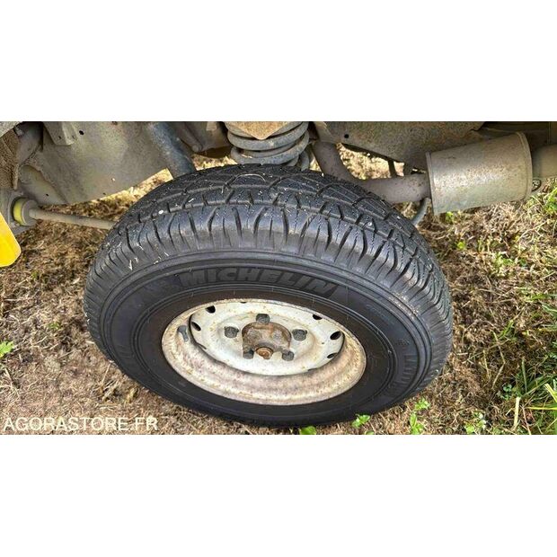 2006 Land Rover Defender-46311650