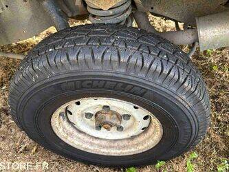 2006-land-rover-defender-1437691-46311650