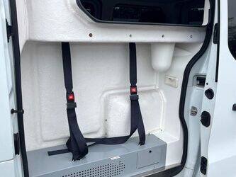 2019-renault-trafic-1437698-46311862