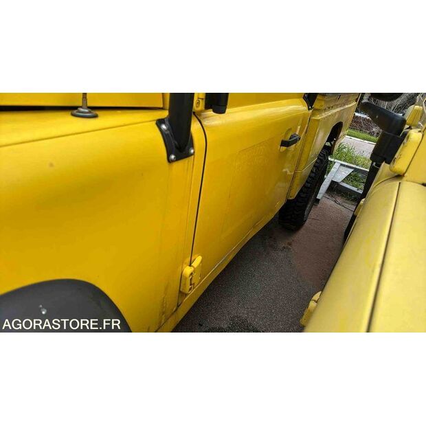 2008 Land Rover Defender-46311915