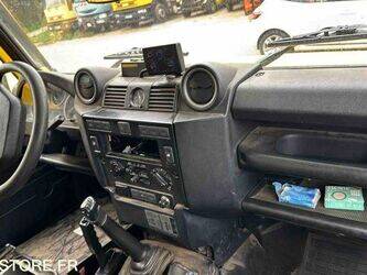 2008-land-rover-defender-1437701-46311922