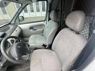 2005-renault-kangoo-1437168-46312314