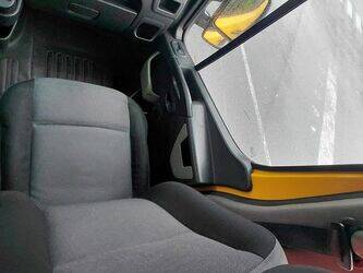 2014-renault-master-1437175-46312373