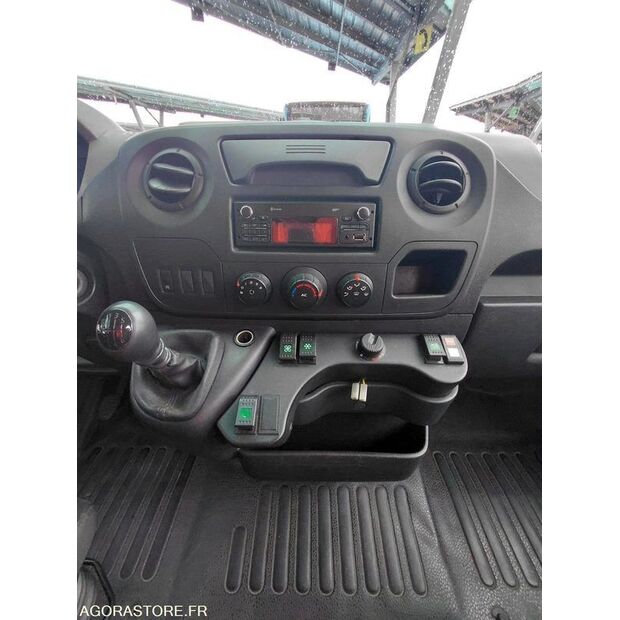 2014 رينو Master-46312375