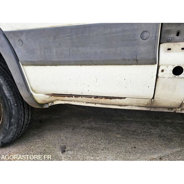 2005 Iveco 35C12-46312830