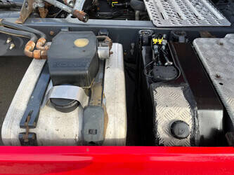 2017-scania-r490-1437707-46313558