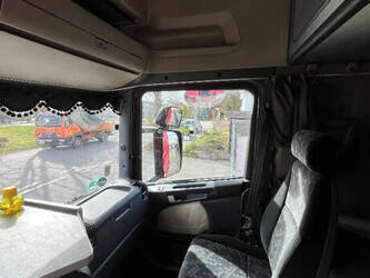 2017-scania-r490-1437707-46313567