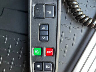 2017-scania-r490-1437707-46313579