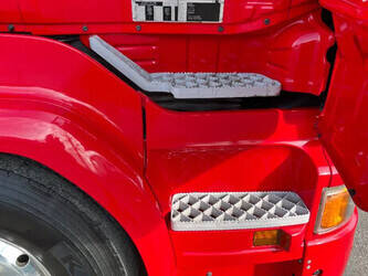 2017-scania-r490-1437707-46313583