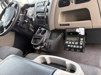 2012-renault-midlum-1437709-46313684