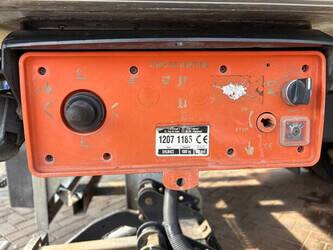 2012-renault-midlum-1437709-46313695