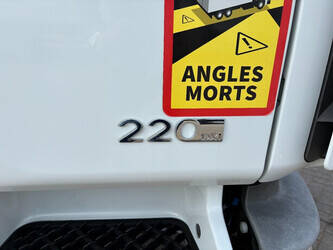 2012-renault-midlum-1437709-46313698