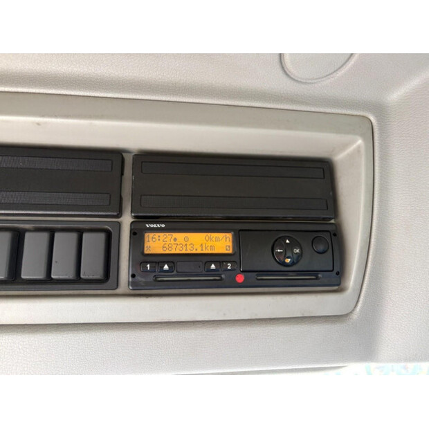 2012 فولفو FL-46313731