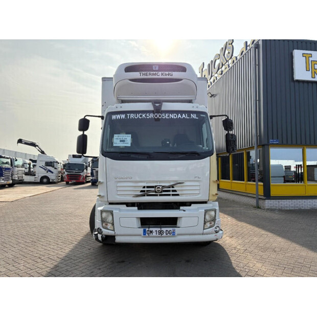 2012 فولفو FL-46313736