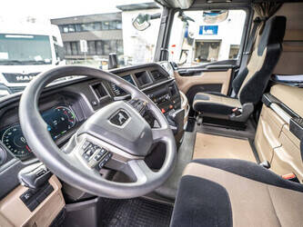 2021-man-tgx-18-470-1437711-46313774