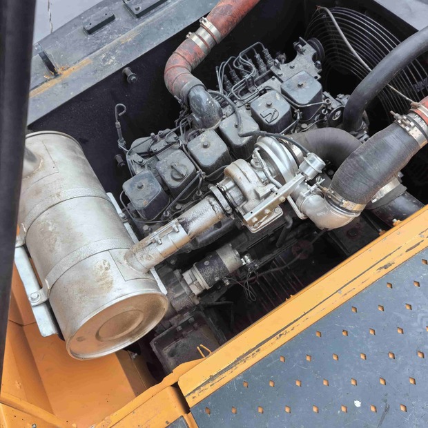 2022 هيونداي R220-46313825