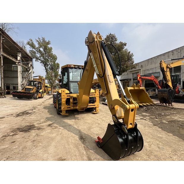 2026 كاتربيلر 432F-46313885