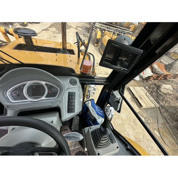 2026 كاتربيلر 432F-46313888