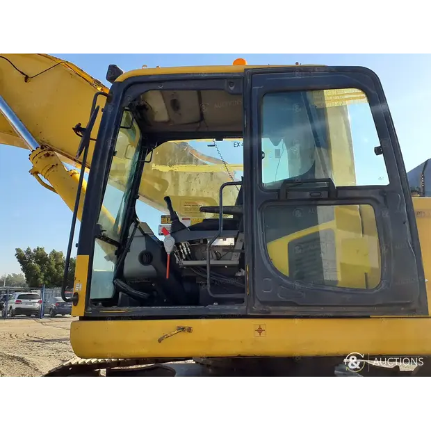 2017 كوماتسو PC400LC-8R-46314100